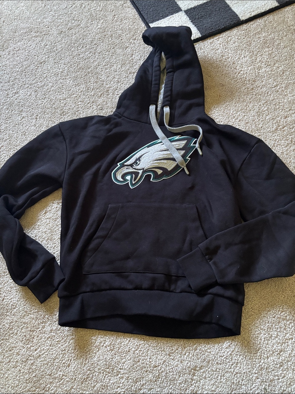 Philadelphia Eagles Black Pullover Hoodie with Team Logo